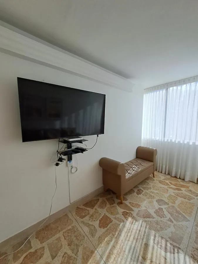 Apartamento En Los Colores Estadio 201-401-501 Medellín Daire