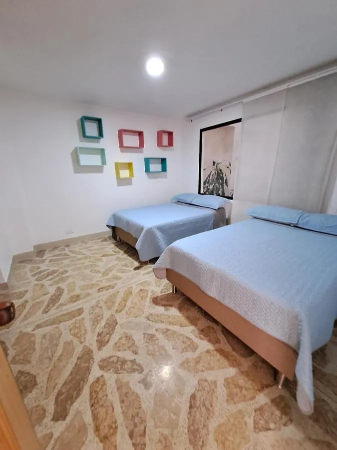 Apartamento En Los Colores Estadio 201-401-501 Medellín Kolombiya